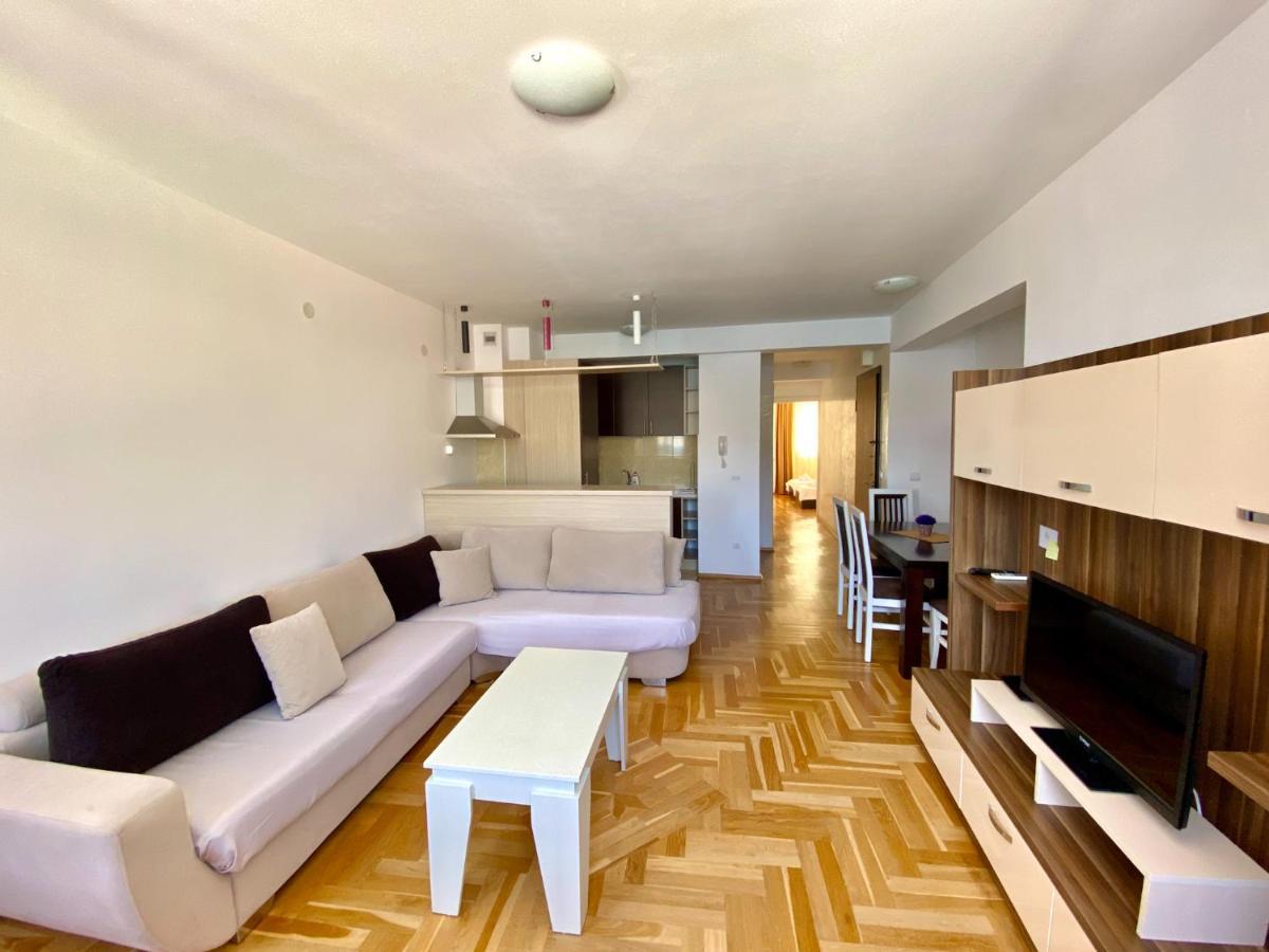 Apartments First Line Petrovac Ngoại thất bức ảnh