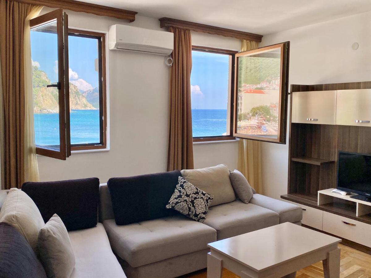 Apartments First Line Petrovac Ngoại thất bức ảnh