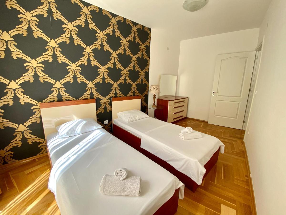 Apartments First Line Petrovac Ngoại thất bức ảnh