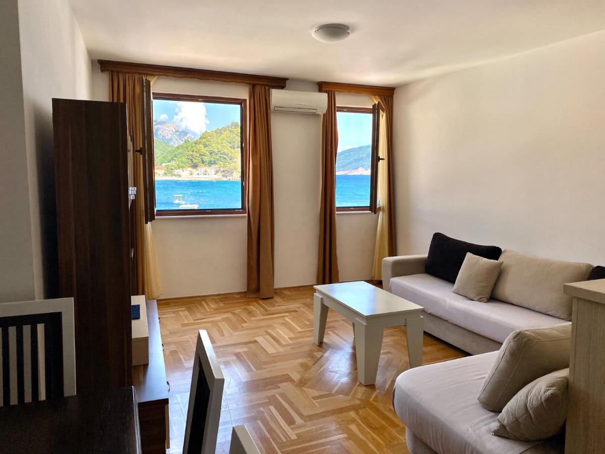 Apartments First Line Petrovac Ngoại thất bức ảnh