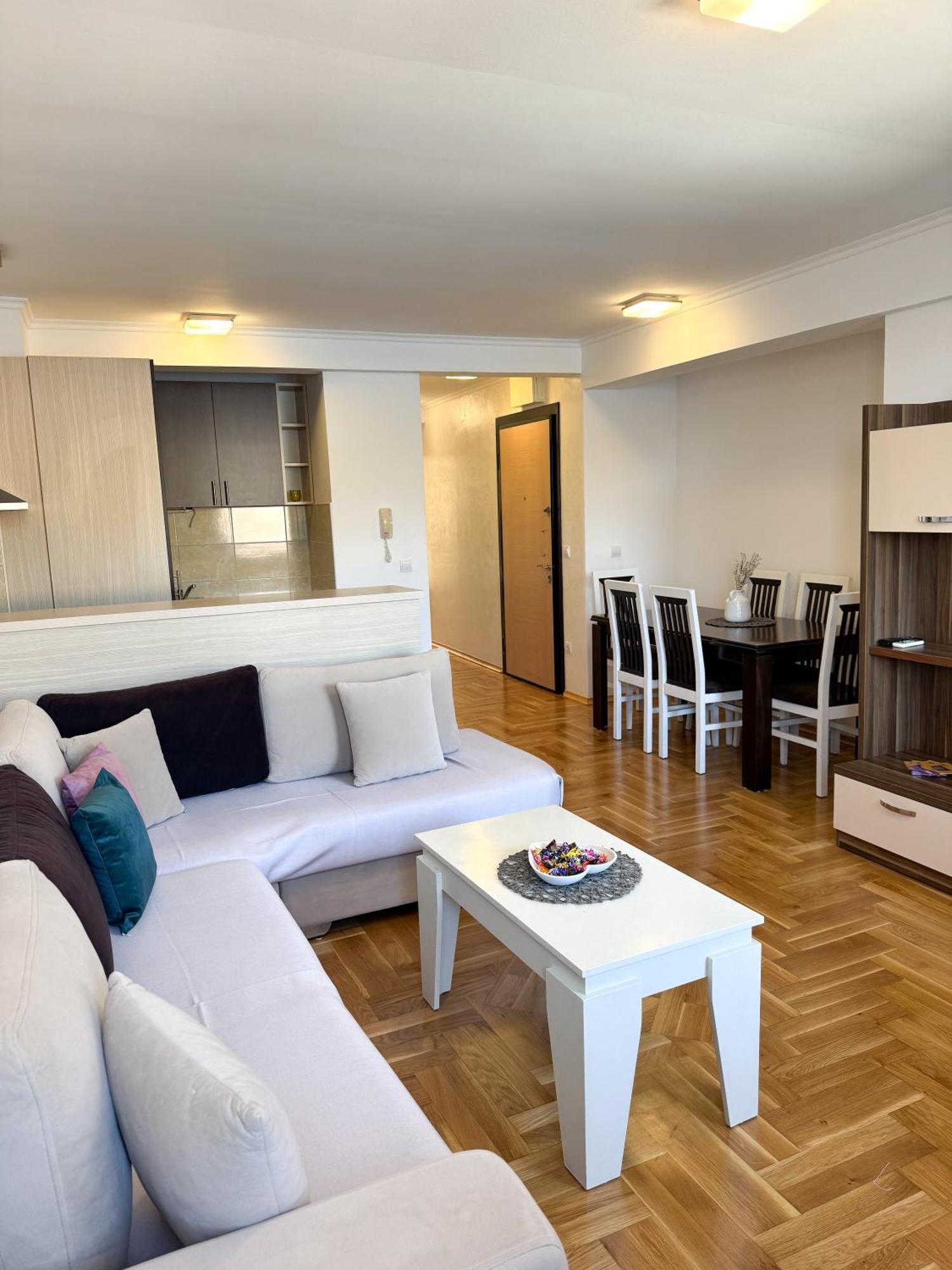 Apartments First Line Petrovac Ngoại thất bức ảnh