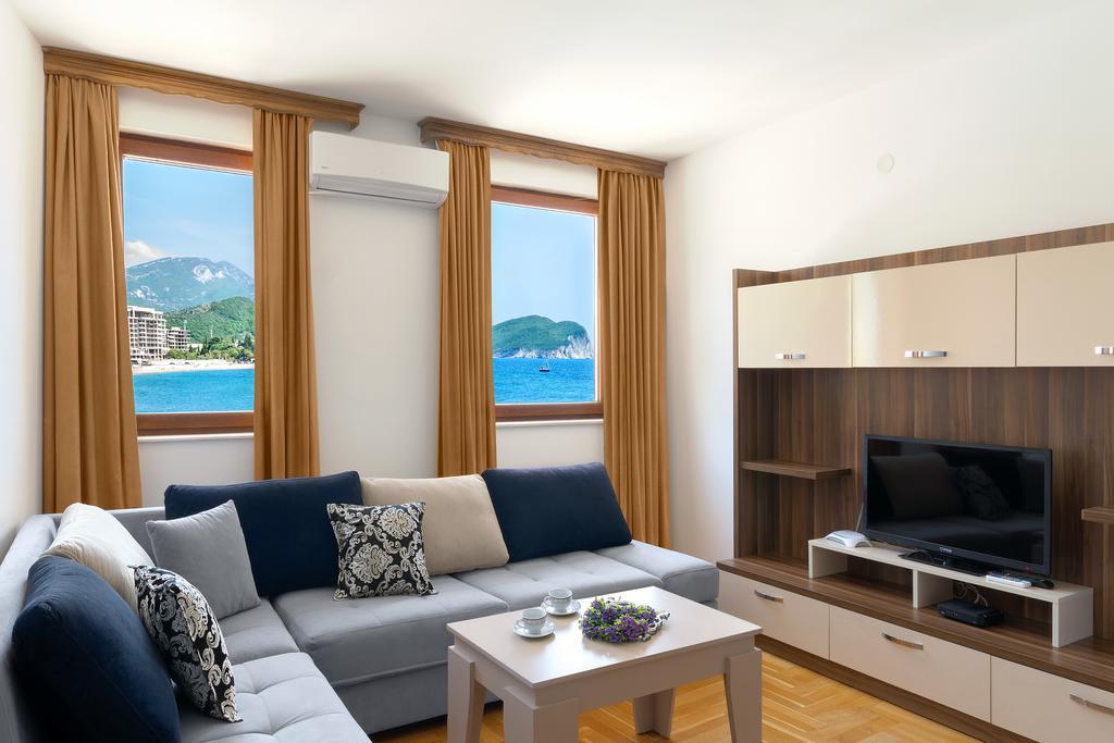 Apartments First Line Petrovac Ngoại thất bức ảnh